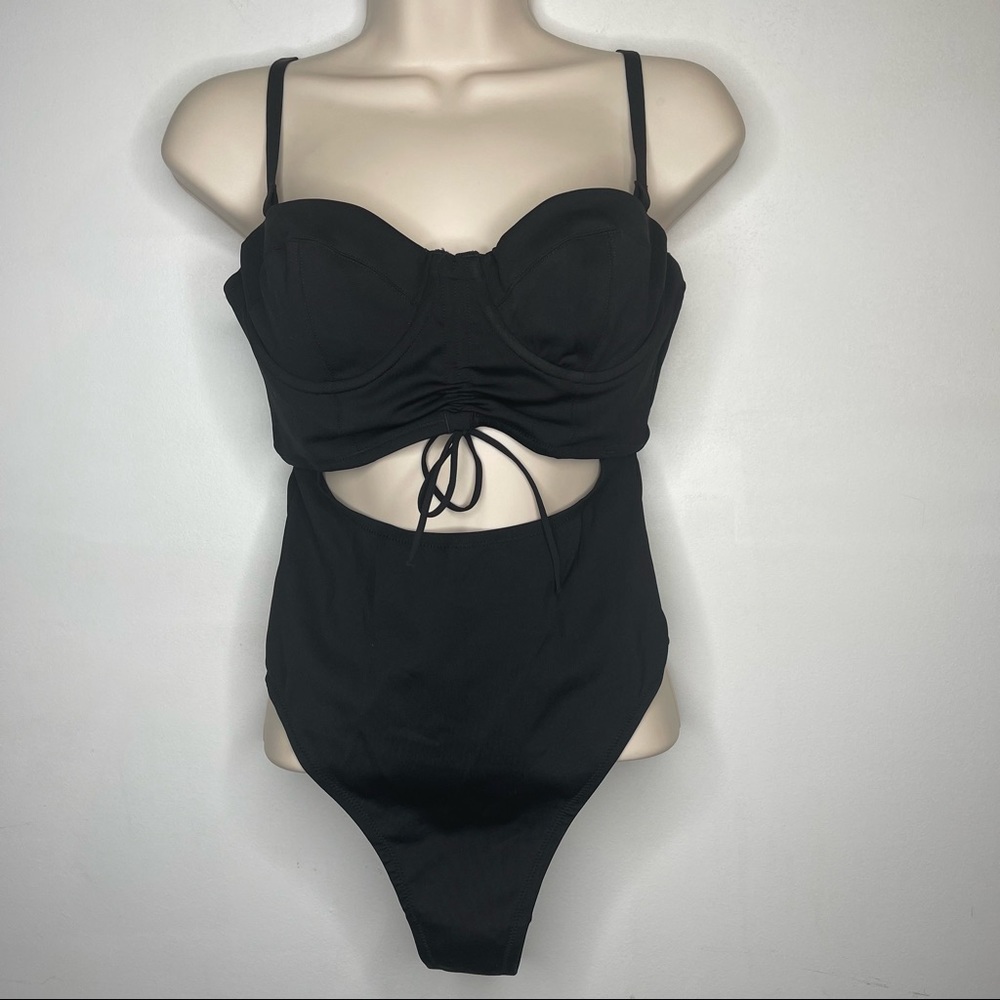 Ornorm Medium Ruched One Piece Swimsuit in Black new with Tags